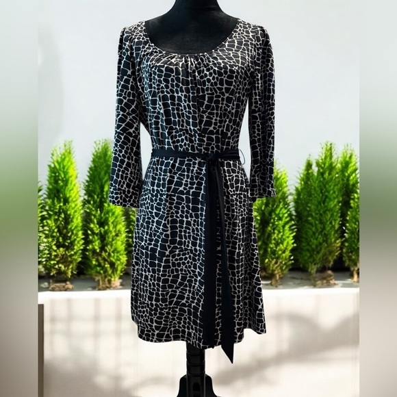 INC International Concepts Black and White Sheath Dress - Picture 1 of 3